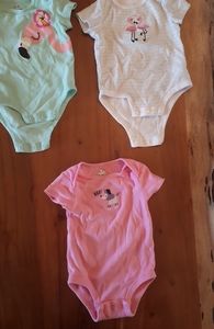 3 baby onesie bodysuit undershirts